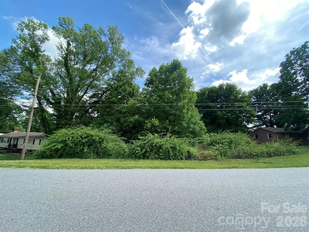 2061 Colonial Lane #17/E, Hickory, NC 28601 - #1