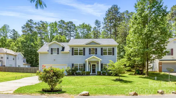 4816 Delprado Circle, Charlotte, NC 28216