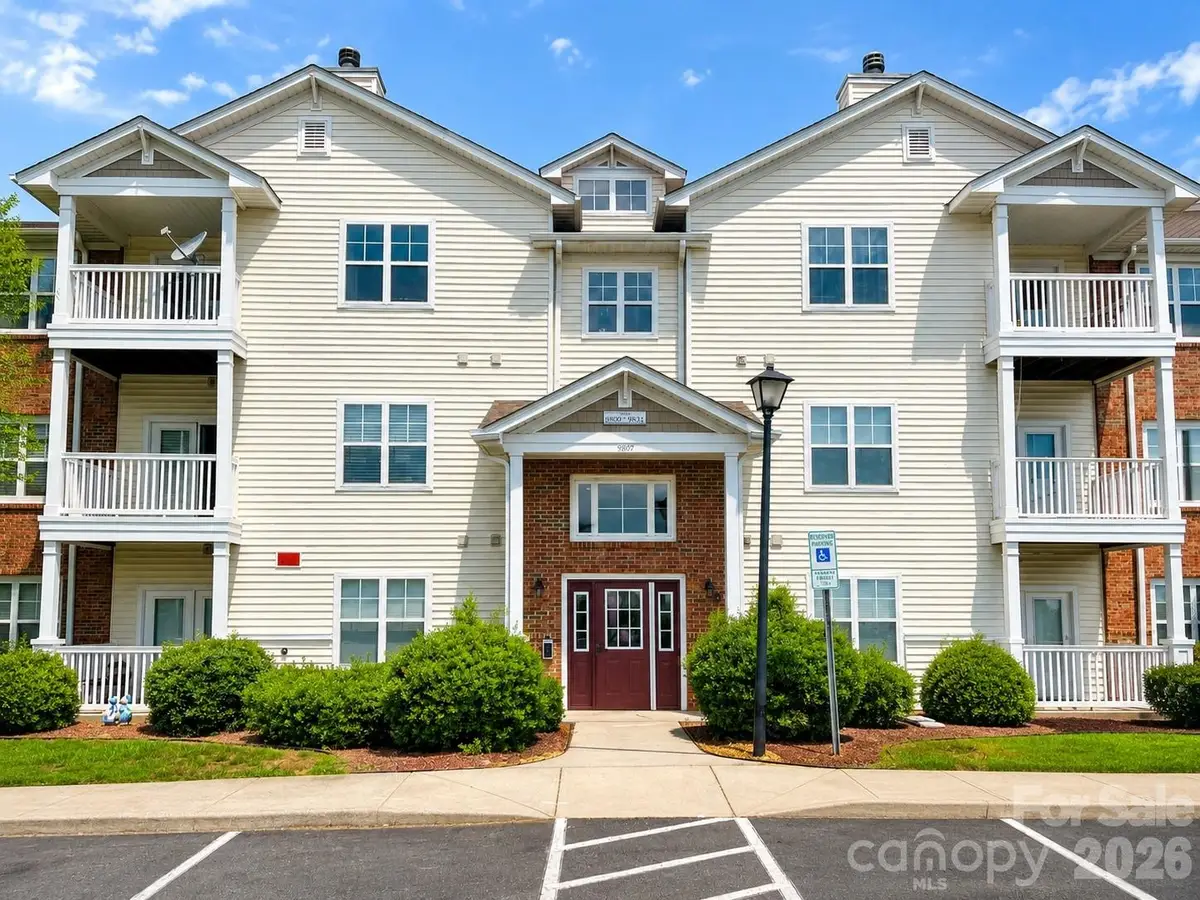 9813 Hyde Glen Court, Charlotte, NC 28262 - #1