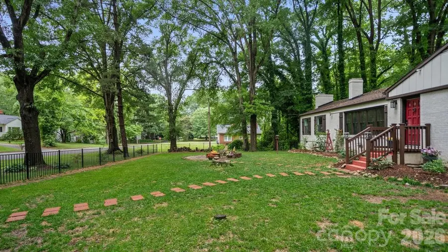 608 W 4th Avenue, Gastonia, NC 28052 - #2
