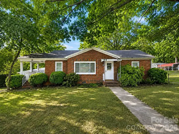 330 W 27th Street, Newton, NC 28625