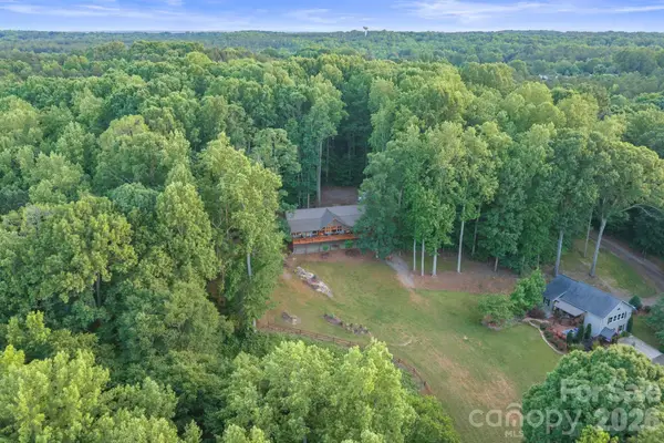 9870 Harvest Lane, Davidson, NC 28036