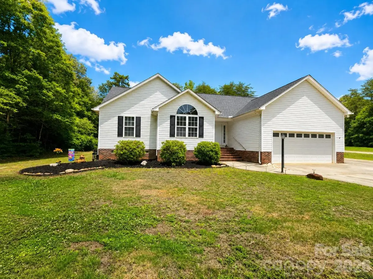 4583 Shawnee Court, Maiden, NC 28650 - #1