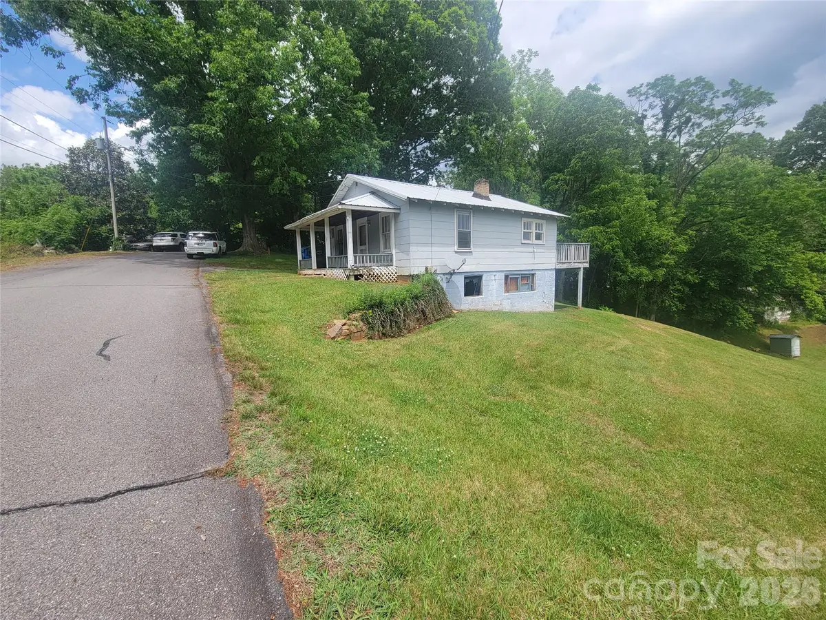 170 Ray Street, Waynesville, NC 28786 - #1