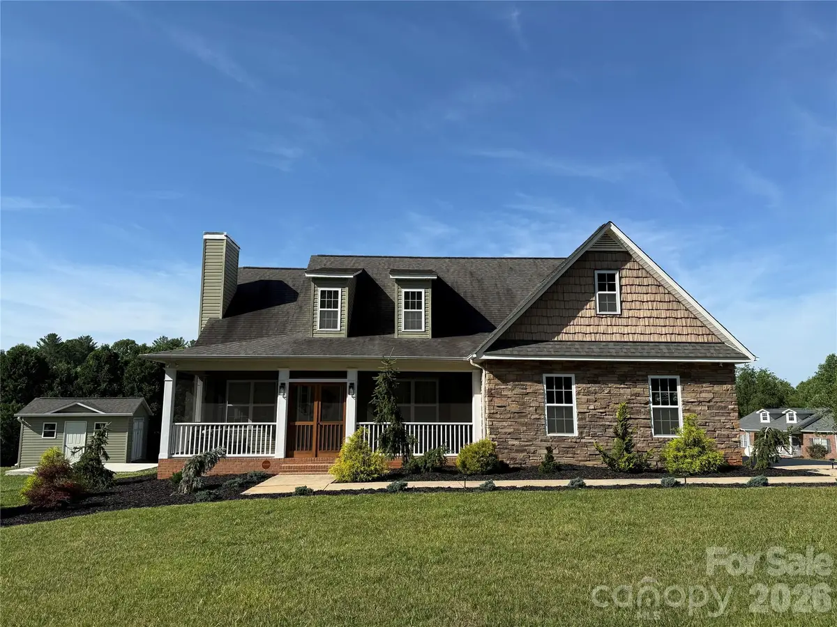 2103 Olde Pond Court Se, Hudson, NC 28638 - #1