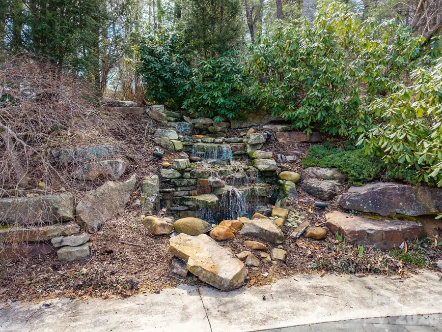 1034 Oleta Mill Trail #49, Hendersonville, NC 28792 - #2