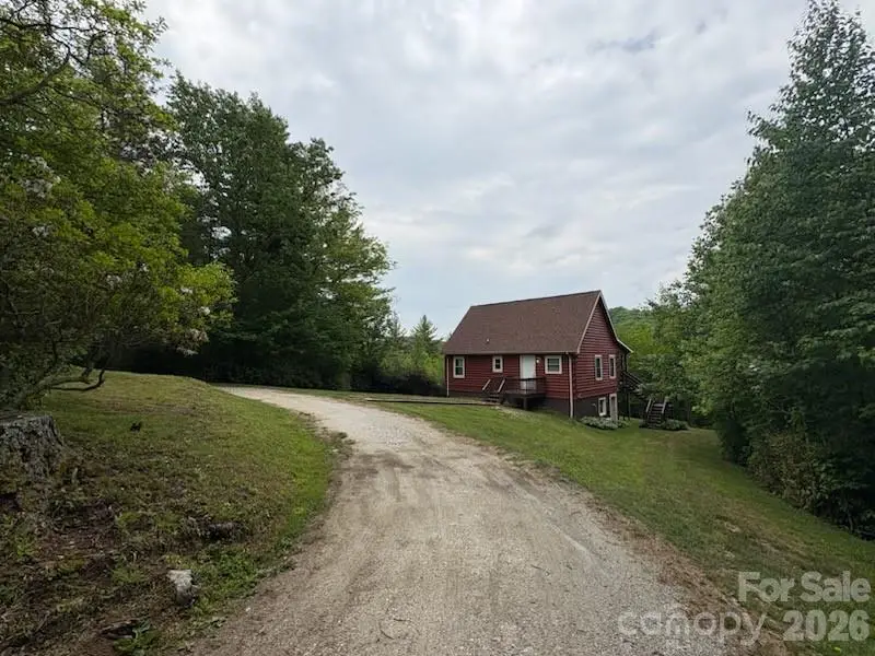 9064 Wildflower Lane, Newland, NC 28657 - #2