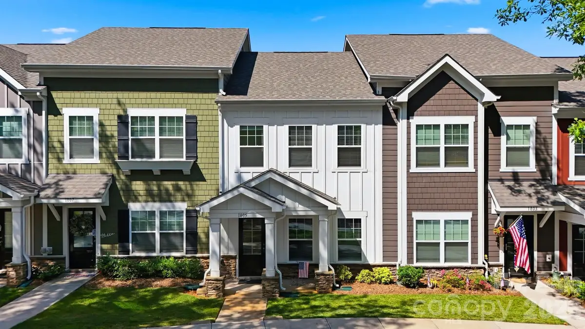 1805 Edgewater Drive Nw, Conover, NC 28613 - #1
