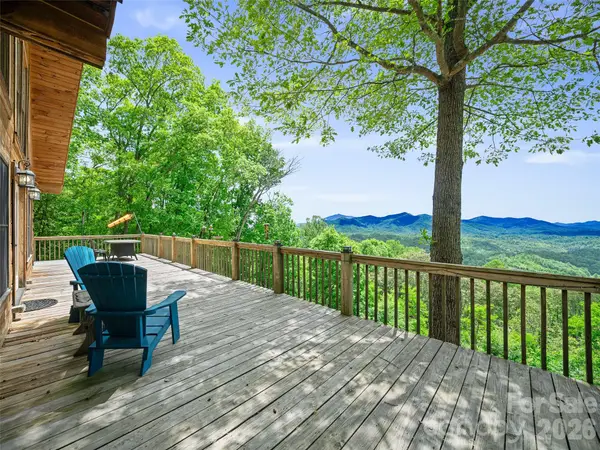 483 Birdie Lane, Bakersville, NC 28705