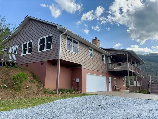 1120 Jacobs Branch Road, Franklin, NC 28734