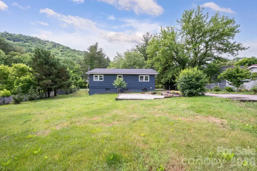 65 Farley Street, Waynesville, NC 28786 - #2