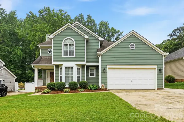 6000 Carriage Oaks Drive, Charlotte, NC 28262