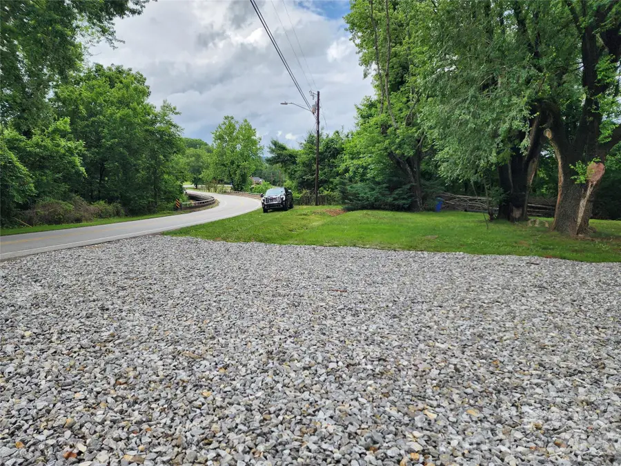 99999 S Bear Creek Road, Asheville, NC 28806 - #3