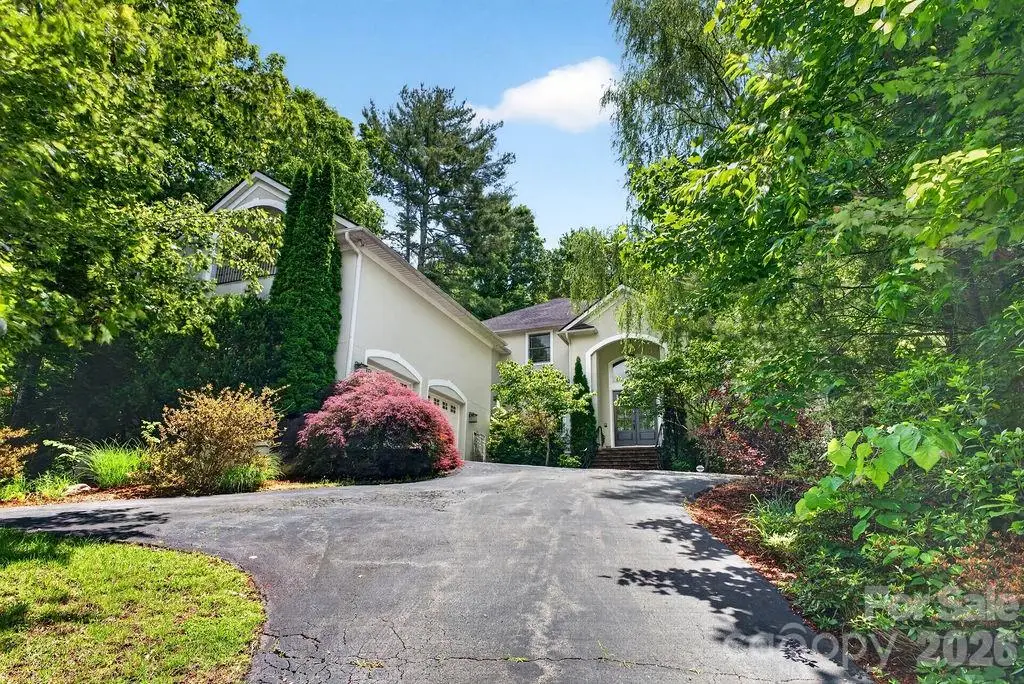 94 Oak Hollow Drive, Asheville, NC 28805 - #1