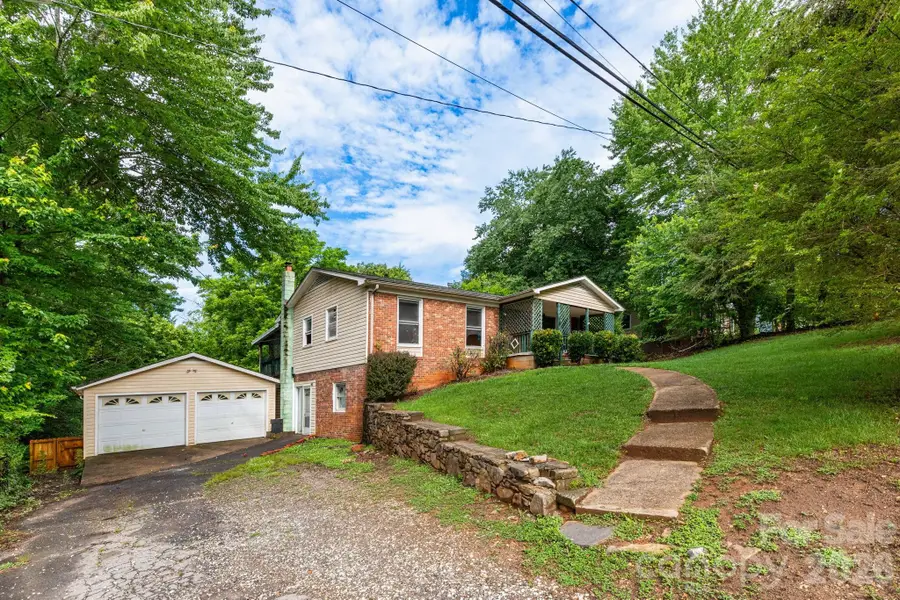 71 Cub Road, Asheville, NC 28806 - #2