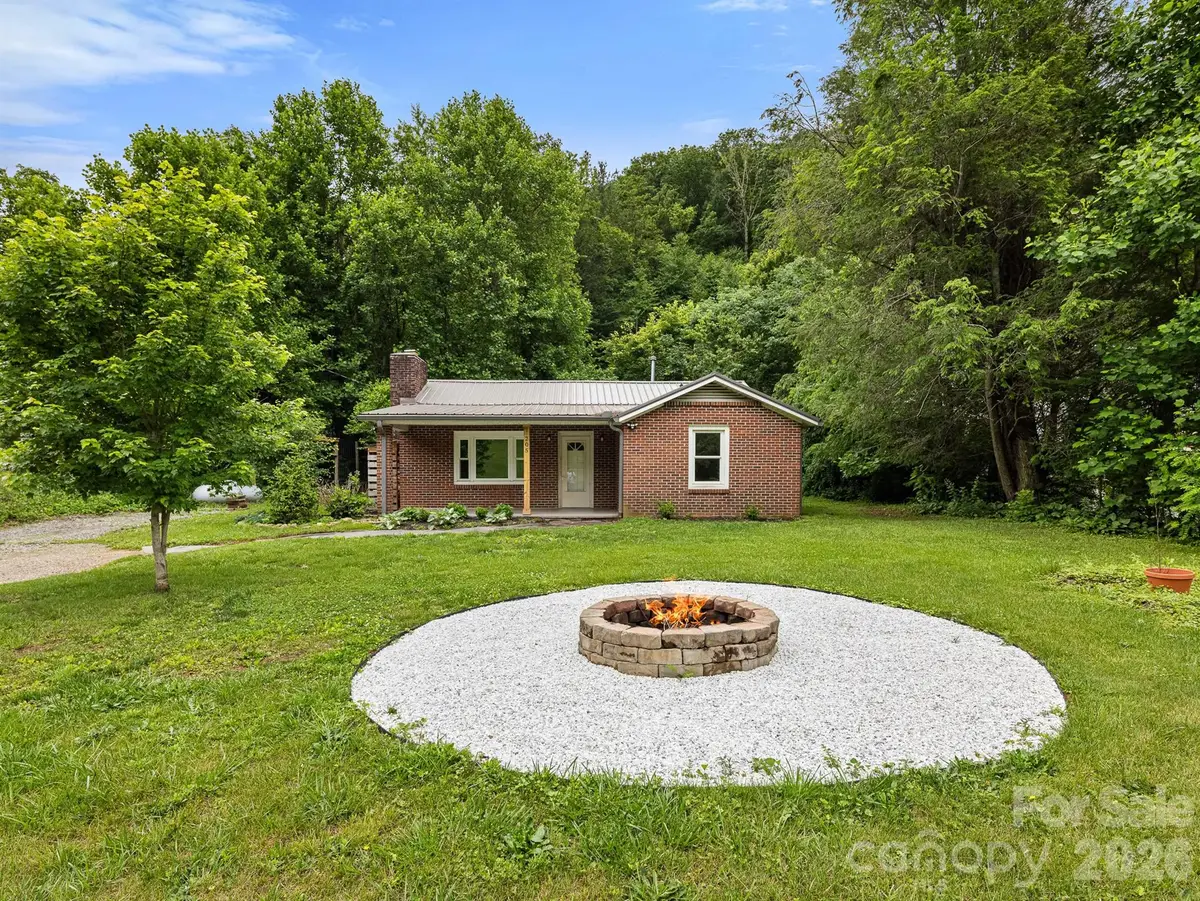 205 Old Fort Road, Fairview, NC 28730 - #1