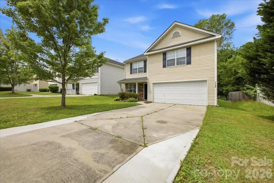 7143 Wandering Creek Drive, Charlotte, NC 28216 - #3