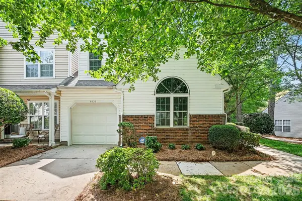 8929 Scotch Heather Way, Charlotte, NC 28277