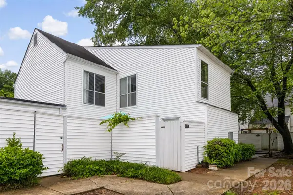 7130 Stonington Lane, Charlotte, NC 28227