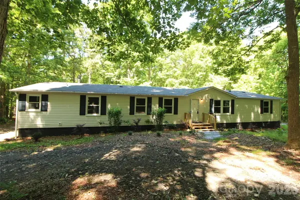 1320 Smith Woods Lane, Hickory Grove, SC 29717