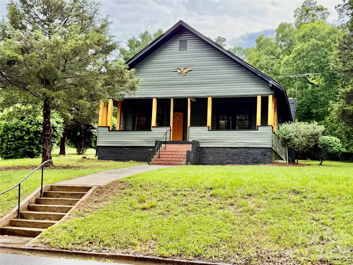 32 Pinecrest Avenue, Great Falls, SC 29055 - #1