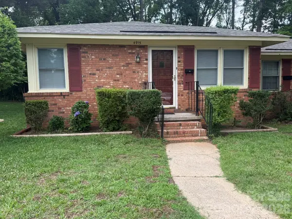 4915 Malibu Drive, Charlotte, NC 28215
