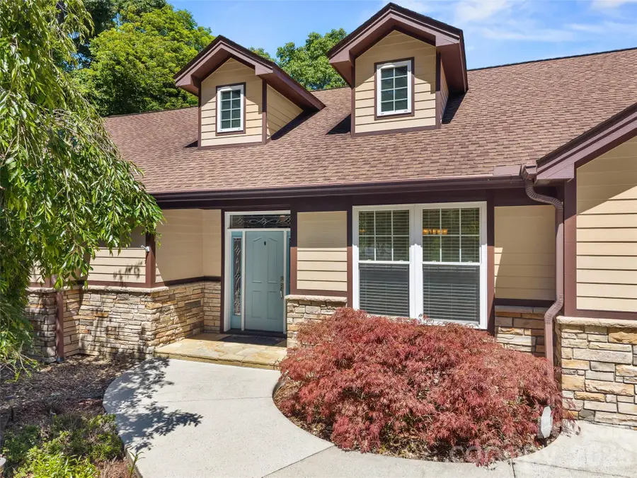 25 Linden Turn S, Hendersonville, NC 28739 - #2