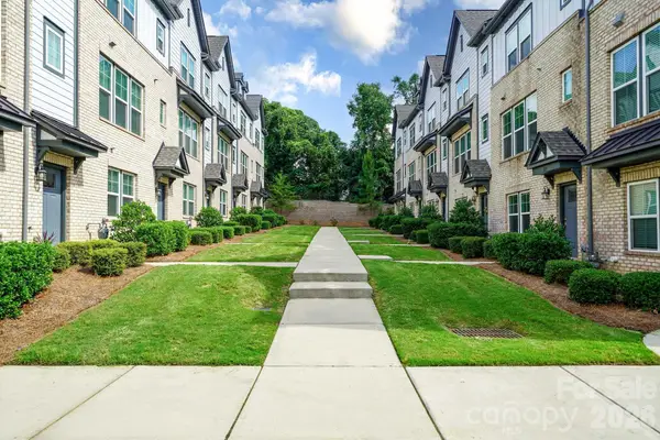 507 Upper Stone Circle, Charlotte, NC 28211