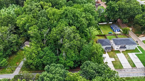 3511 W Sugar Creek Road, Charlotte, NC 28269