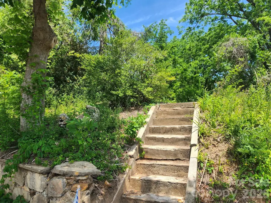 11 Weaver Hill Road, Asheville, NC 28805 - #3