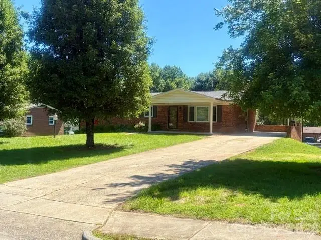 620 Central Street, Hudson, NC 28638 - #2