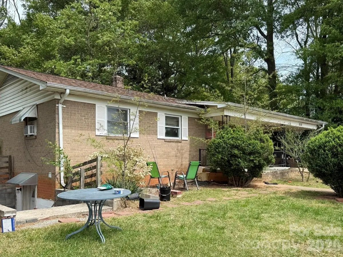 101 Ramsey Street, Morganton, NC 28655 - #1