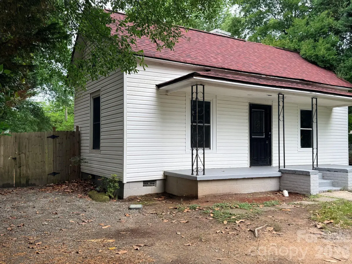 305 N Poplar Street, Gastonia, NC 28054 - #1