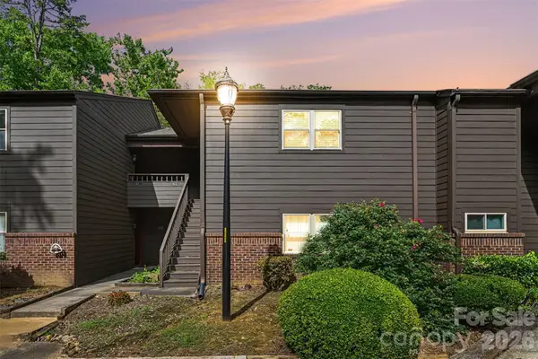 8015 Cedar Glen Drive, Charlotte, NC 28212