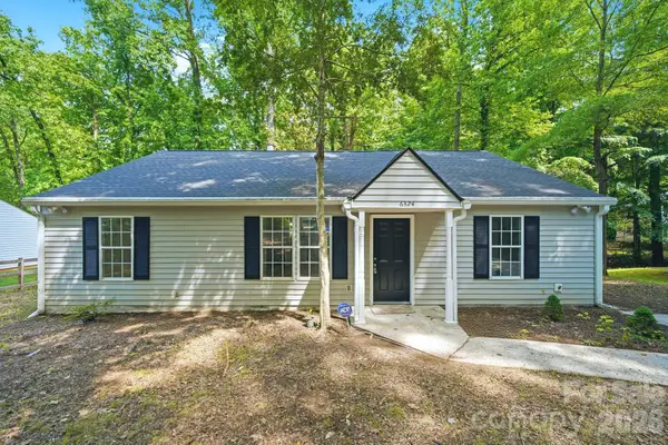 6324 Grove Park Boulevard, Charlotte, NC 28215