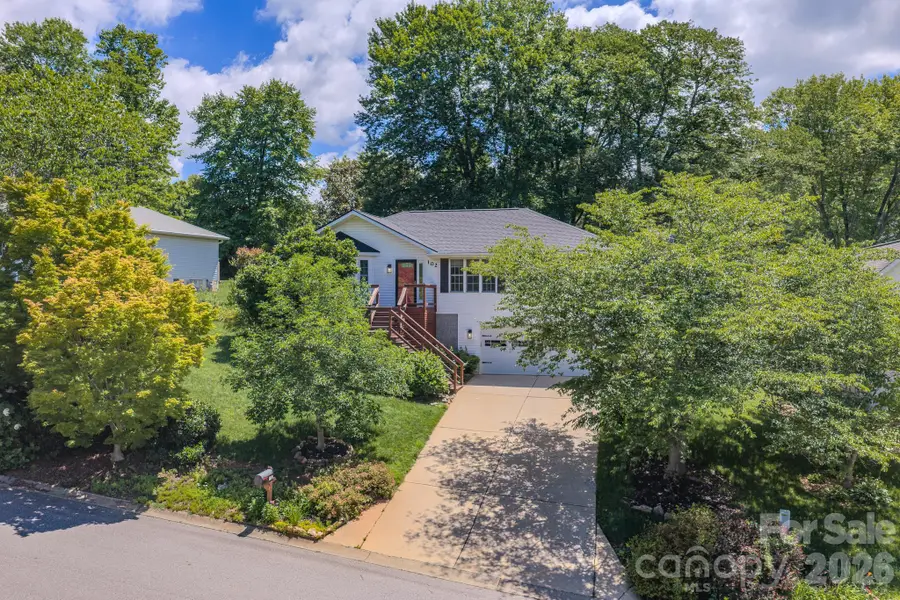 102 Forest Lake Drive, Asheville, NC 28803 - #2