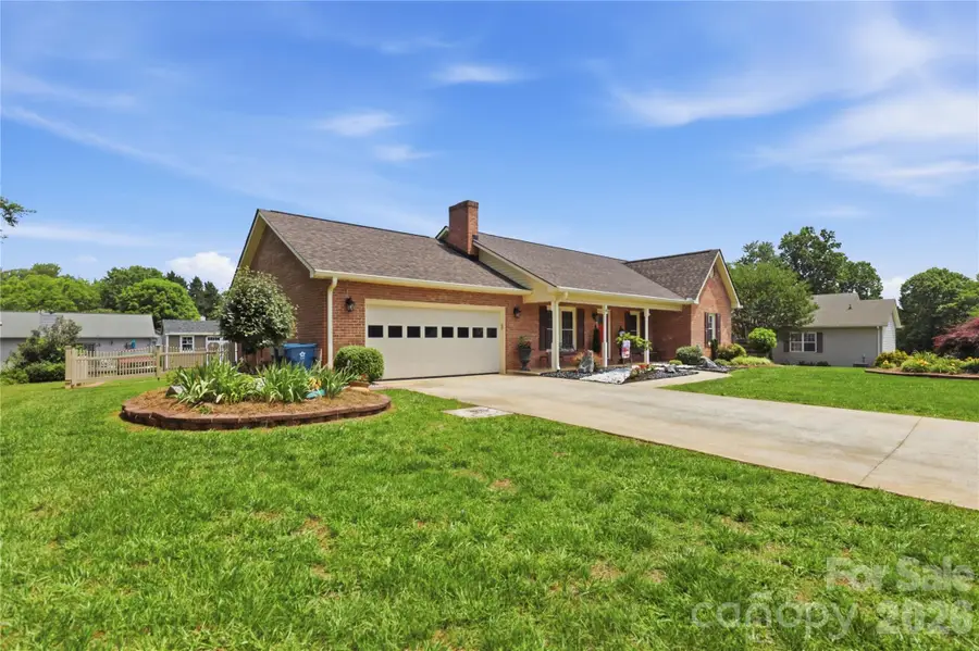 4 Fox Ridge Drive, Granite Falls, NC 28630 - #3
