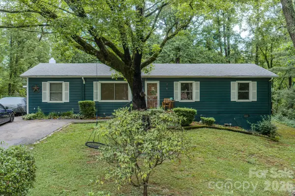 112 Amelia Drive, Hendersonville, NC 28792
