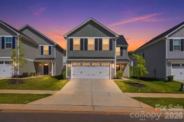 1621 Gutter Branch Drive, Charlotte, NC 28216