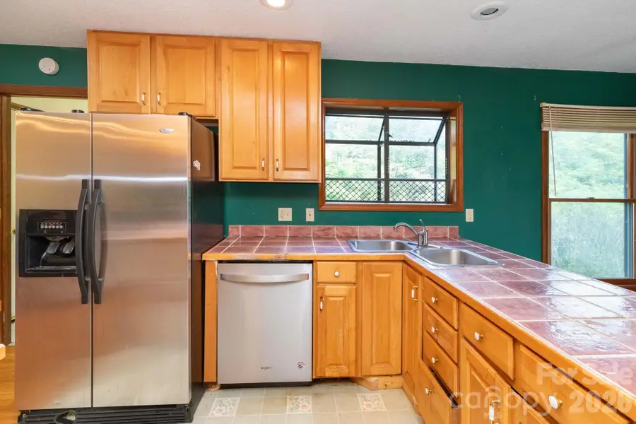 18 Bartlett Road, Weaverville, NC 28787 - #3