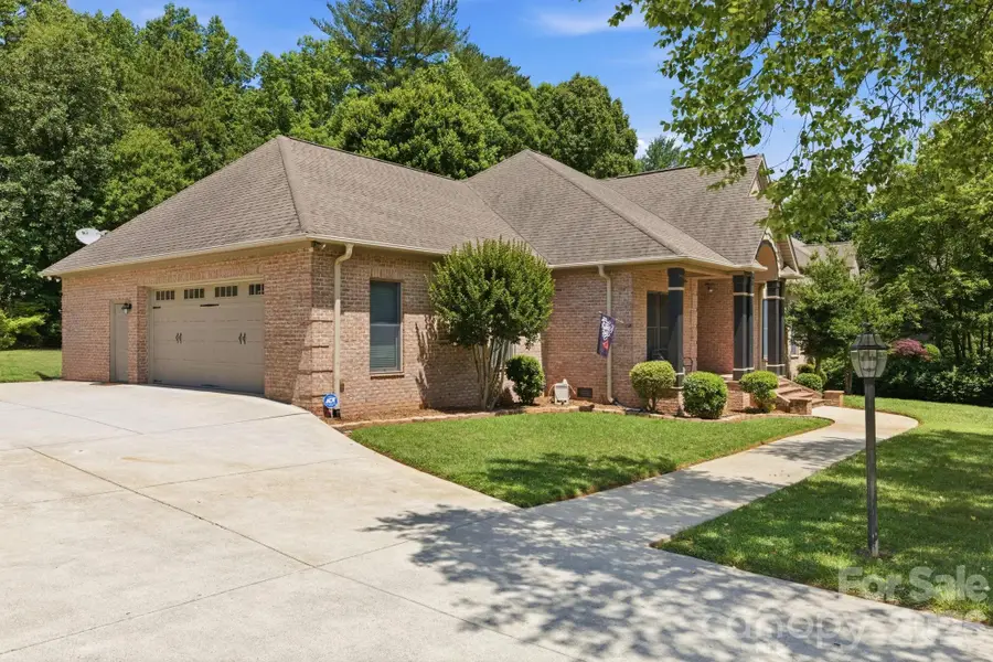 1705 29th Avenue Place Ne, Hickory, NC 28601 - #2