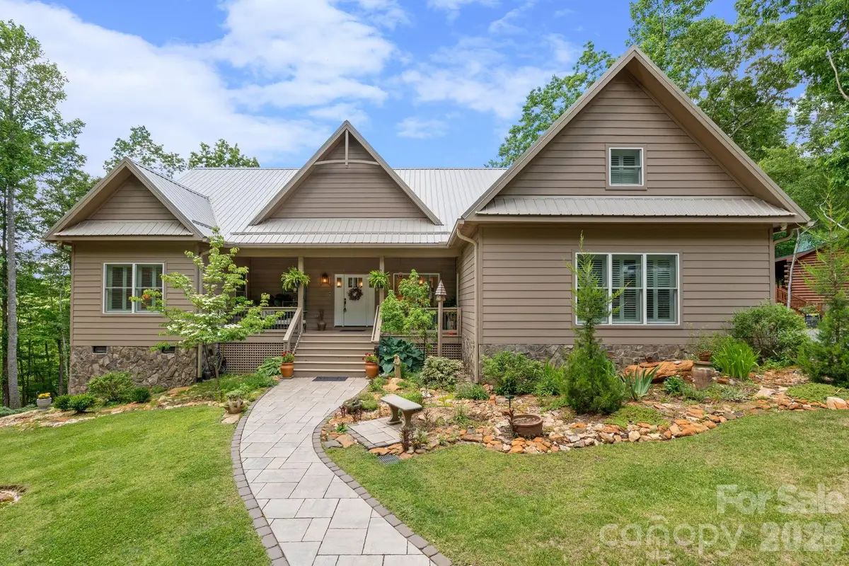 142 Highland Cove, West Jefferson, NC 28694 - #1