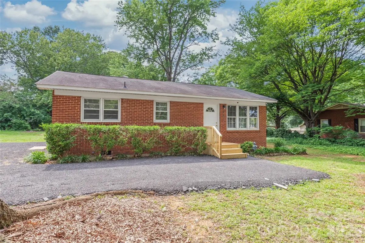 607 N Rocky River Road, Monroe, NC 28110 - #1