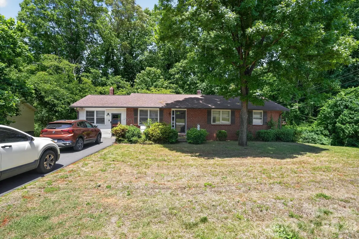 2291 19th Avenue Ne, Hickory, NC 28601 - #1