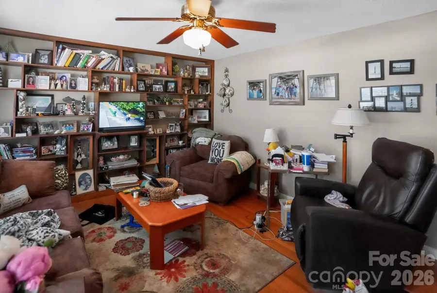 2291 19th Avenue Ne, Hickory, NC 28601 - #3
