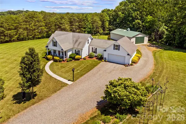 339 Johnson Farm Road, Hiddenite, NC 28636