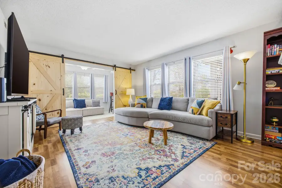 2305 Abbey Circle, Asheville, NC 28805 - #3