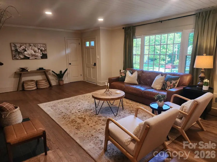616 E Oakwood Avenue, Albemarle, NC 28001 - #3