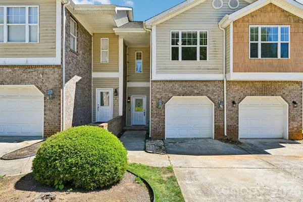 109 Sherman Oaks Lane, Mooresville, NC 28115
