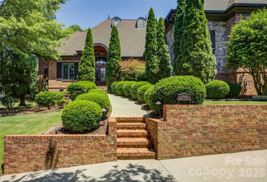 16946 Ashton Oaks Drive, Charlotte, NC 28278 - #2